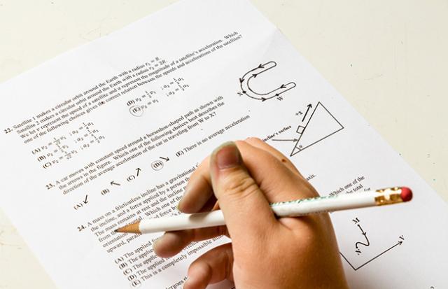 画勉強で困っている時に助けられる夢