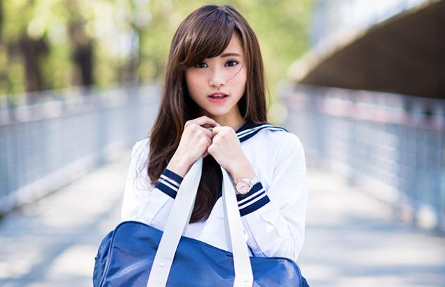 学校の階段を踏み外す夢