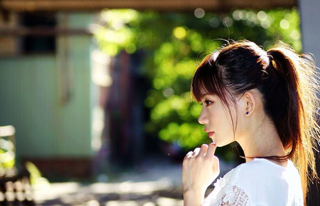 背の低い人を殴る・殴られる夢