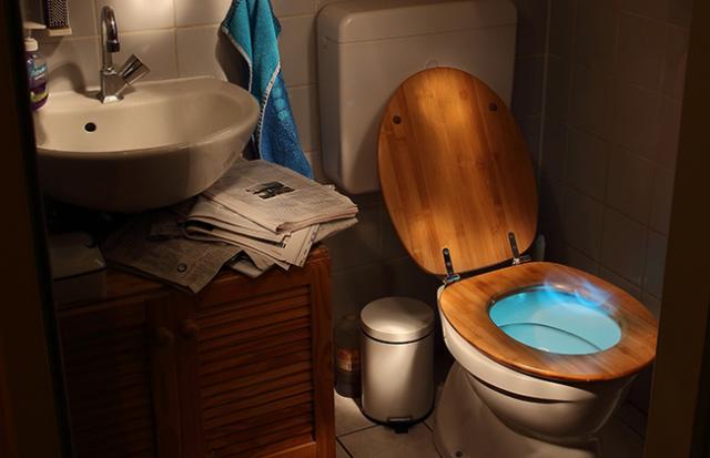 トイレに落ちる夢