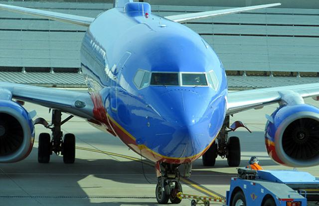 飛行機で誰かと話している夢