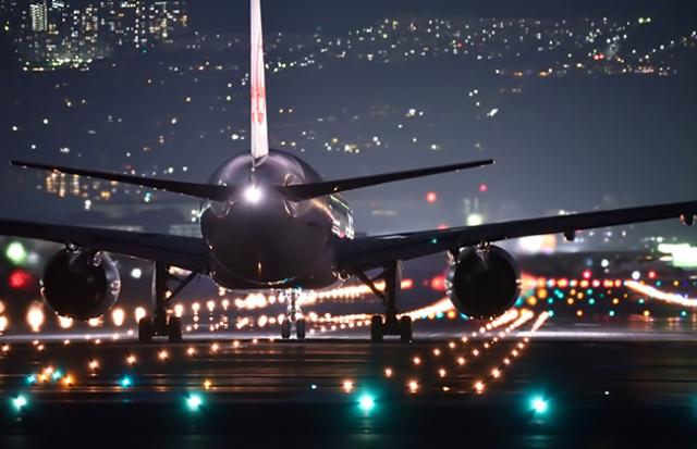 飛行機が自分に向かって突っ込んでくる夢