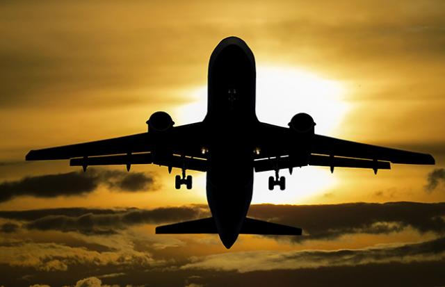 飛行機が次々と墜落する夢