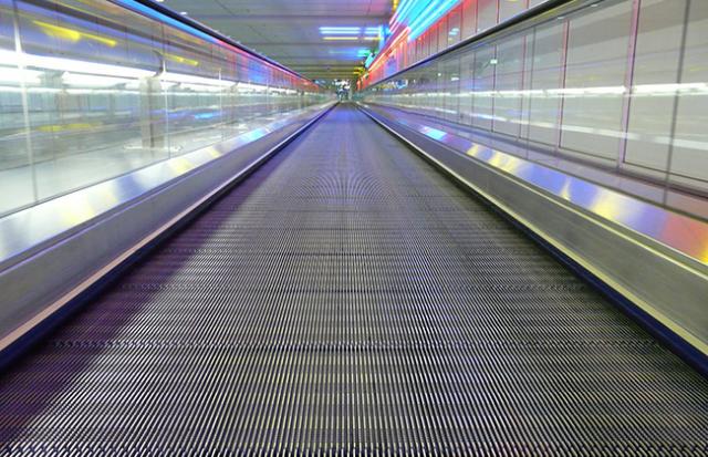 空港で荷物をなくす夢