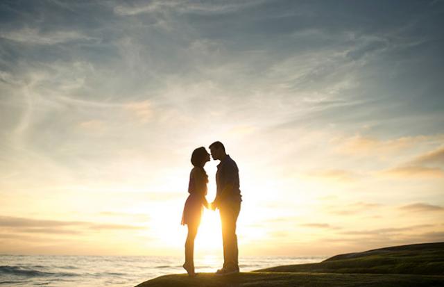 他人のキスを目撃する夢