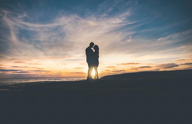 昔の恋人とキスをする夢